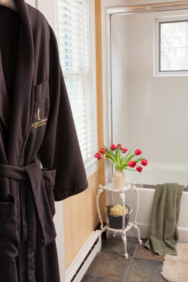 A Butlers Manor Bed & Breakfast Southampton Luaran gambar